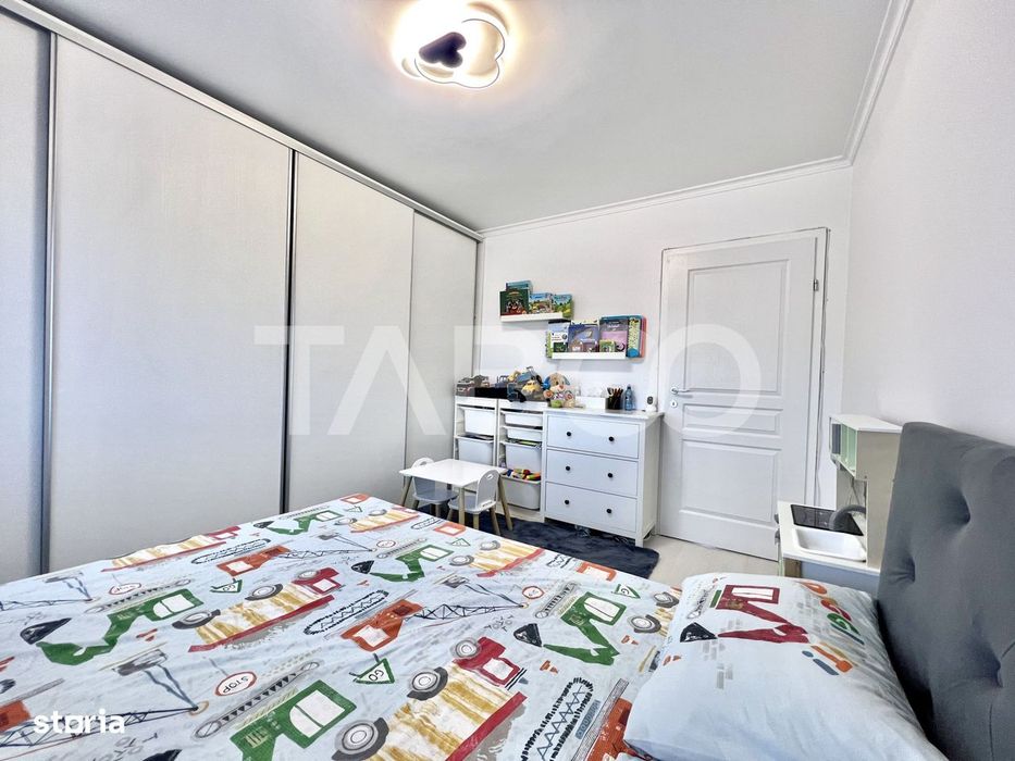 Apartament cu 3 camere de vanzare in Grigorescu izolat cu lift si boxa
