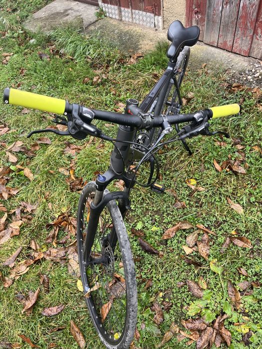 Bicicleta cube nature pro 27,5