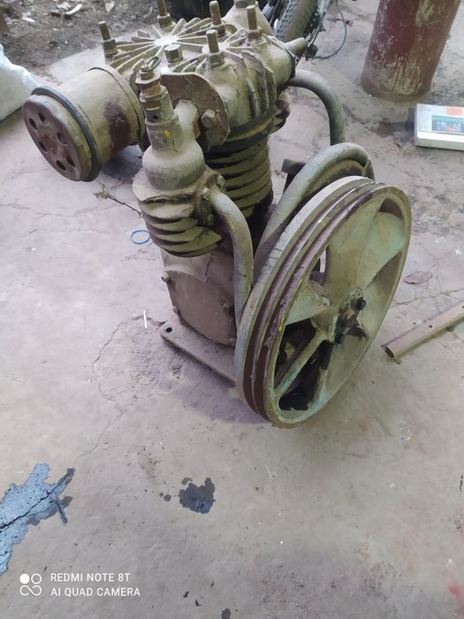 Компрессор         .