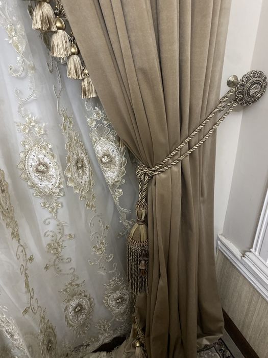 Шторы для зала б/у