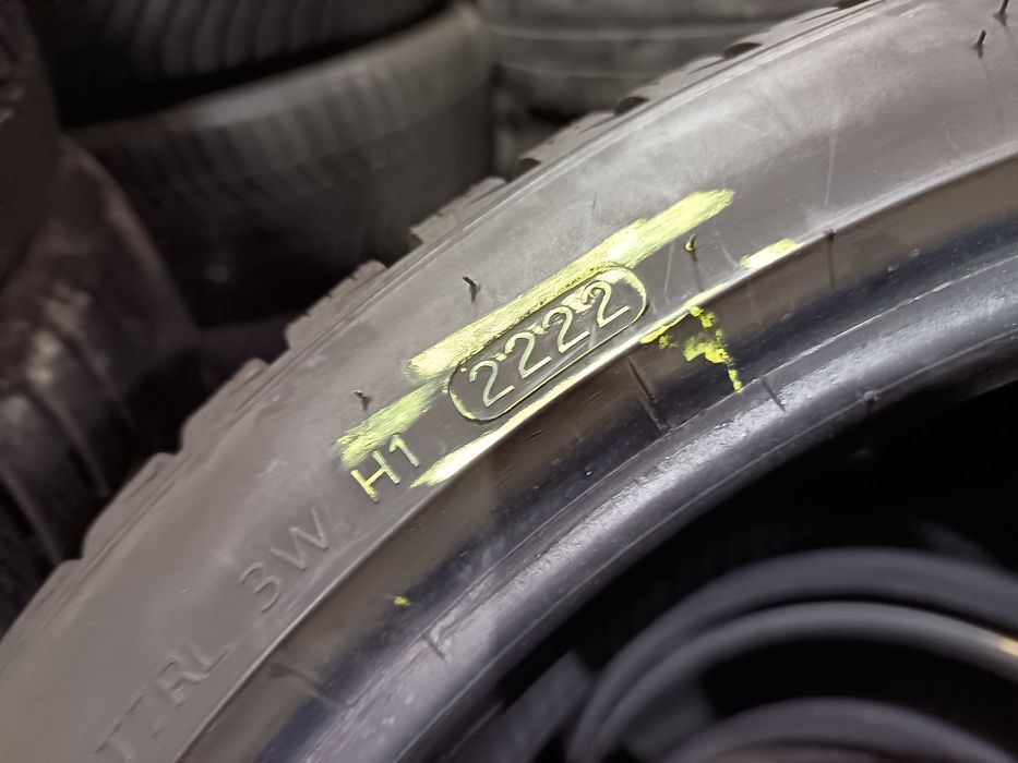 Anvelope MS iarna 225 40 18 hankook 2021 și 2022 5.5-6mm