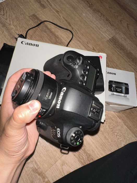 Продам 6D mark 2 + 50mm