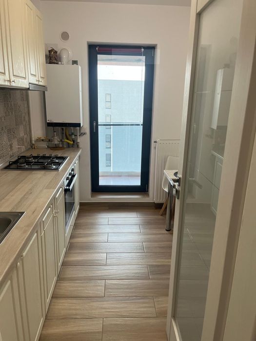 Închiriez garsonieră exigent faza 4 cu loc parcare