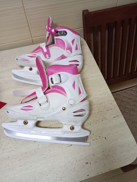 Vând patine fete 35-38