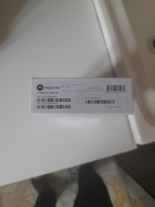 Vând telefon mobil