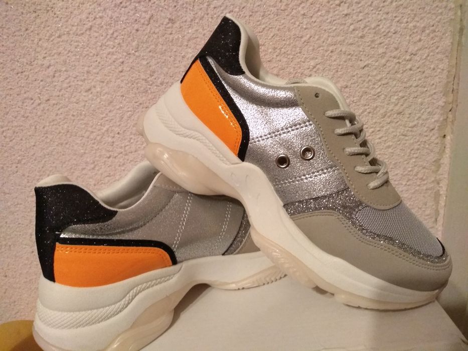 Sneakersi  primavara/ vara  37