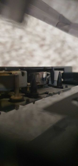 Vând walkman Crown Model SZ-31