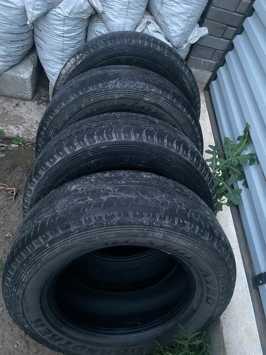 Летние 265/65/17 4шт Dunlop.
