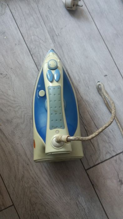 Утюг Skarlett работает отлично