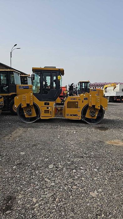 Дорожный каток, 8 тонн XCMG XD83 (крабовый ход) в Ташкенте
