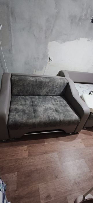 Продам кресло диван