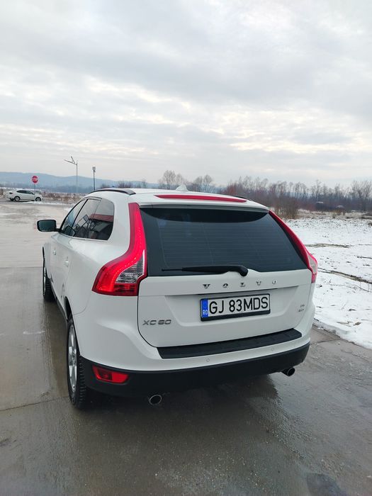 Vând volvo automata