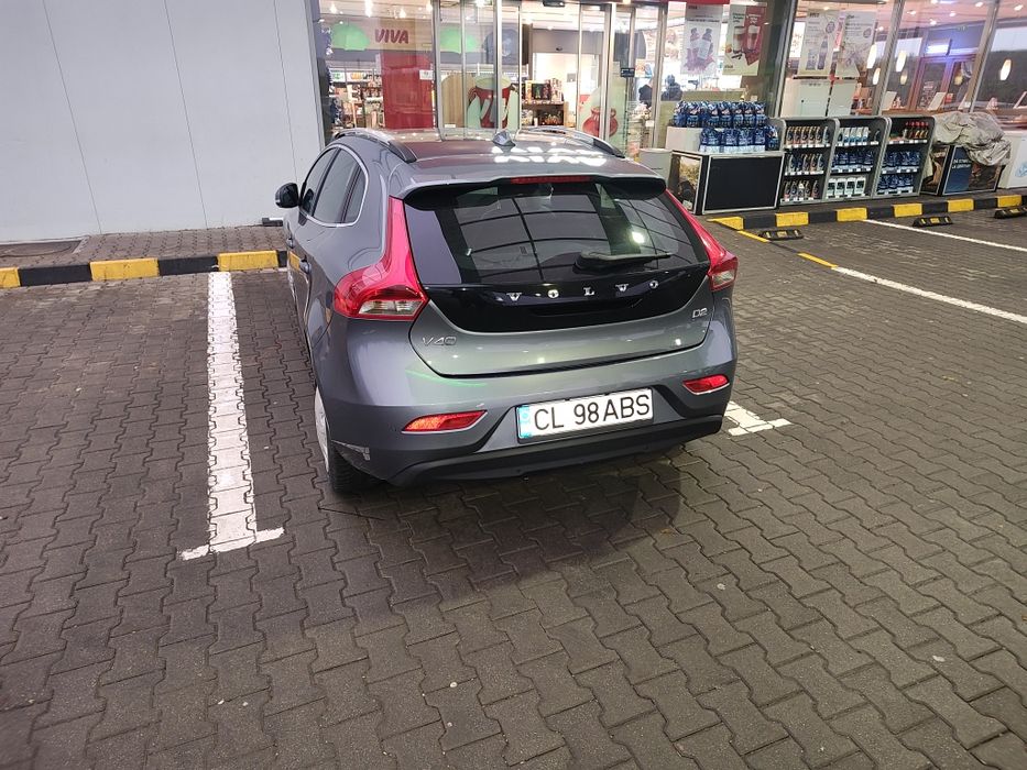 Volvo V40 - PREȚ FIX -  2.0 diesel 2015, 120 cp pr