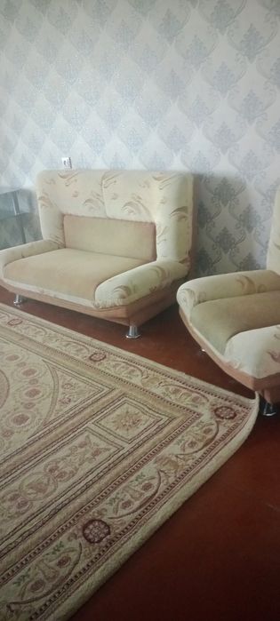 Продам диваны тройка
