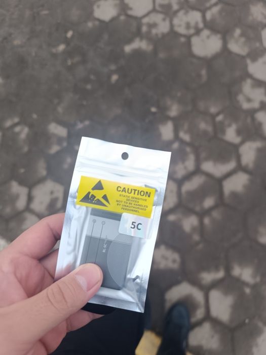 Продам простой телефон