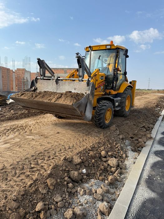 Buldoexcavator JCB 3CX