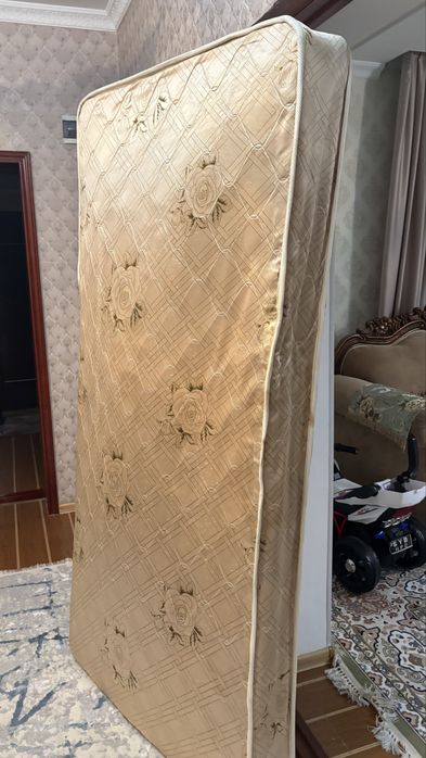 Матрас односпалка..