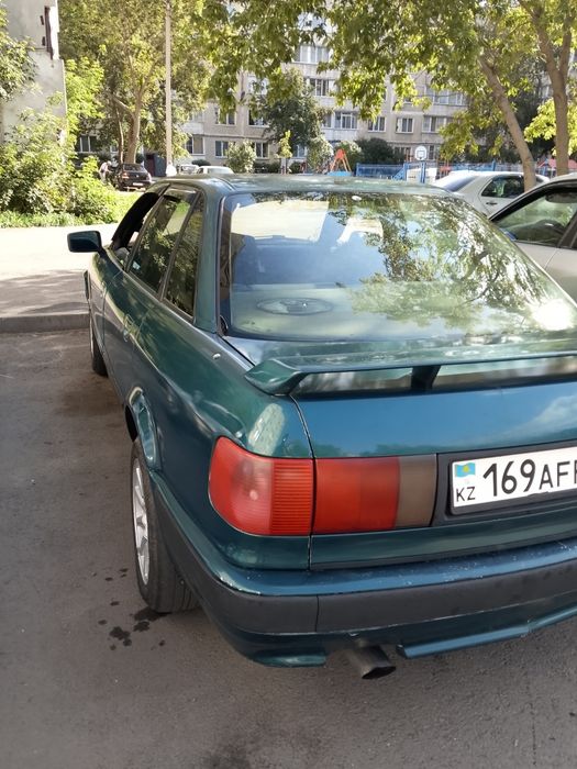 Ауди 80 б 4. 2 литра инжектор