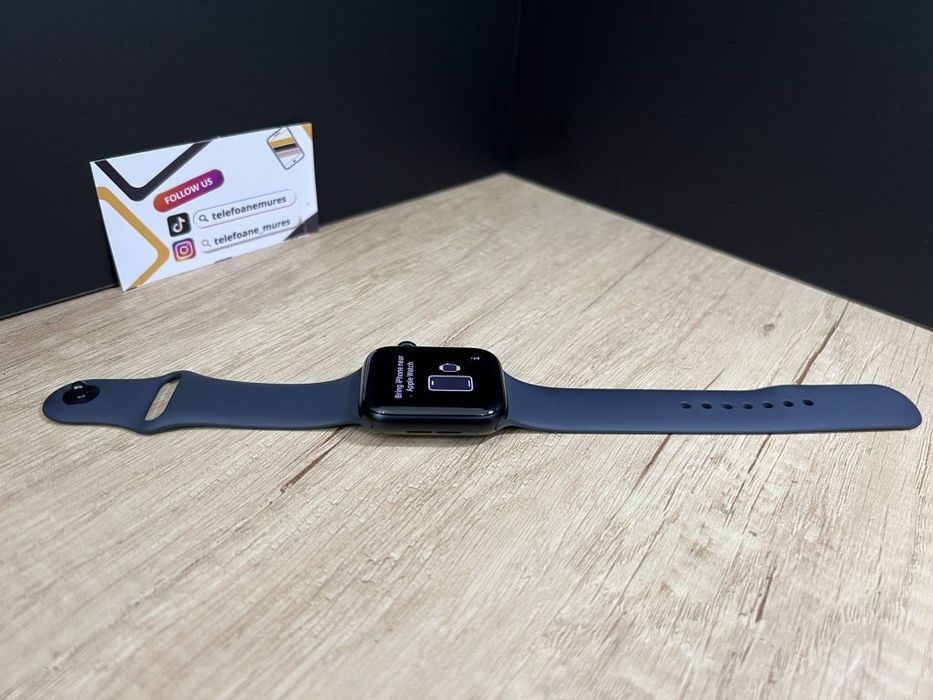 Apple Watch SE 3 44mm Midnight Second-Hand Foarte Bun 2 ani garanție,