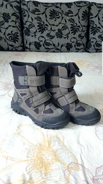 Cizme de iarna SuperFit marimea 39