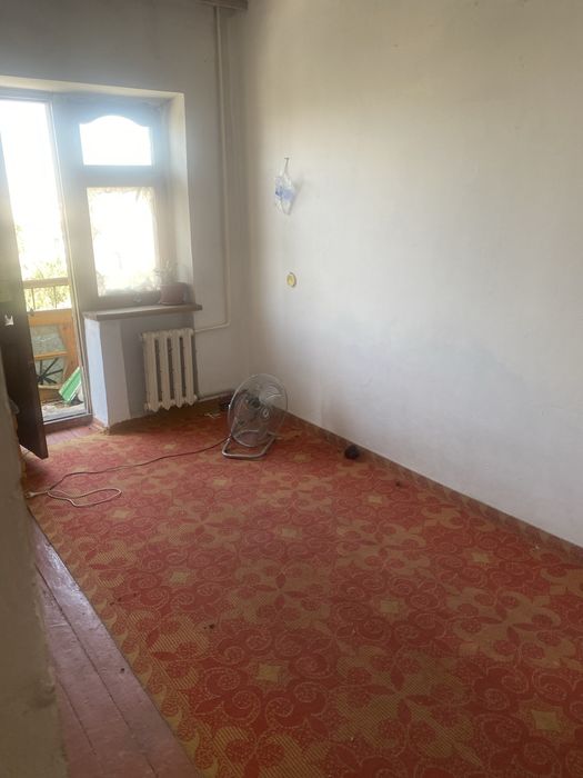 В уентре 4-х комн квартиру