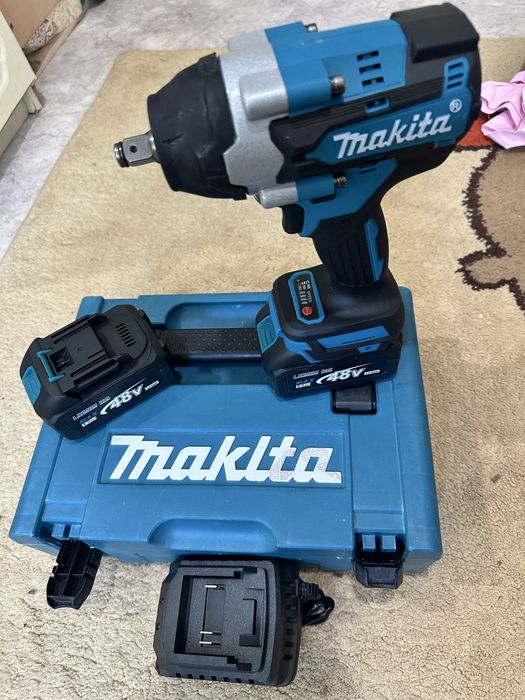 Продам гайковерт Makita