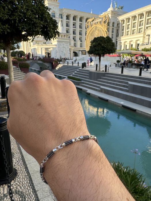 Bratara aur alb cu diamante