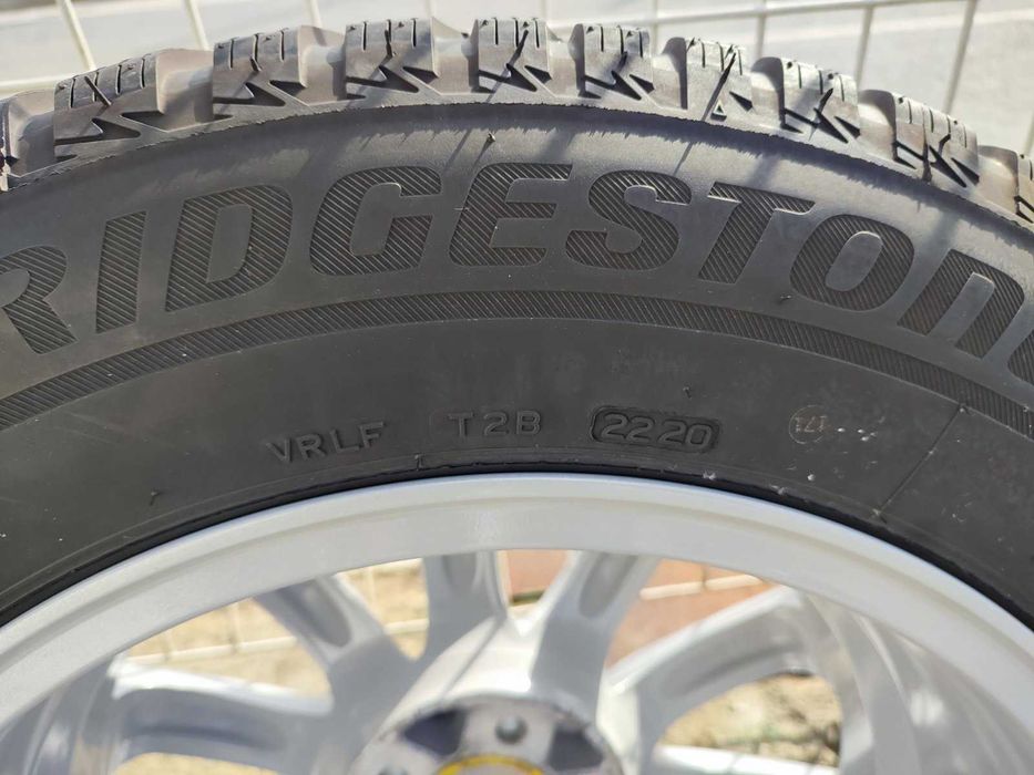 245 - 4бр. Алуминиеви джанти 17'' 5x108 гуми 215/65R17 Opel Grandland