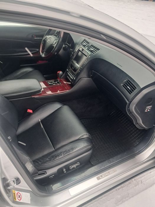 Lexus GS300. В отличном состоянии.