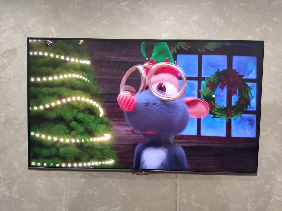 Продам смарт ТВ с очками