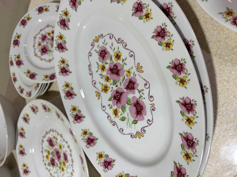 Набор столовой посуды