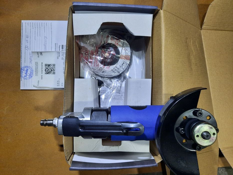 Ъглошлайф на въздух Чисто нов