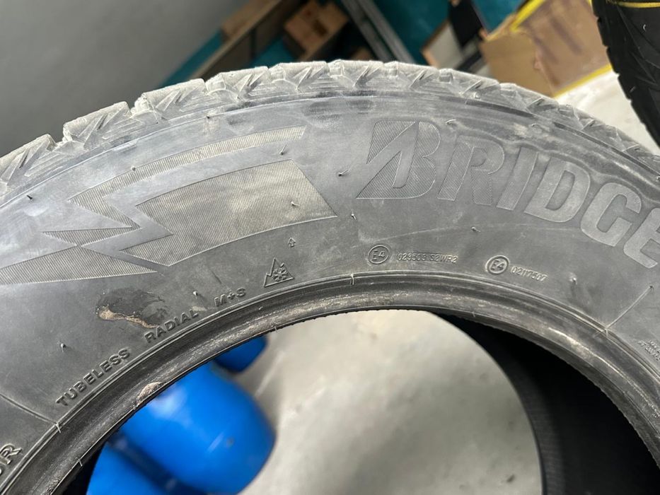 Резина BRIDGESTONE Blizzak 265/60/R18