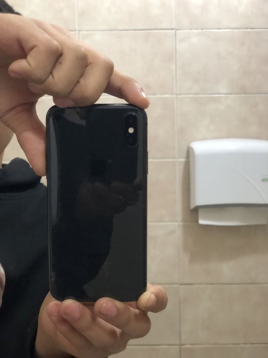 Продам iPhone x в хорешем состояни
