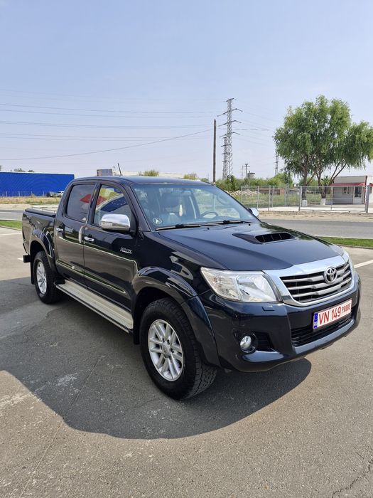 Toyota Hilux 3.0 D-4D,automată, 171cp cameră