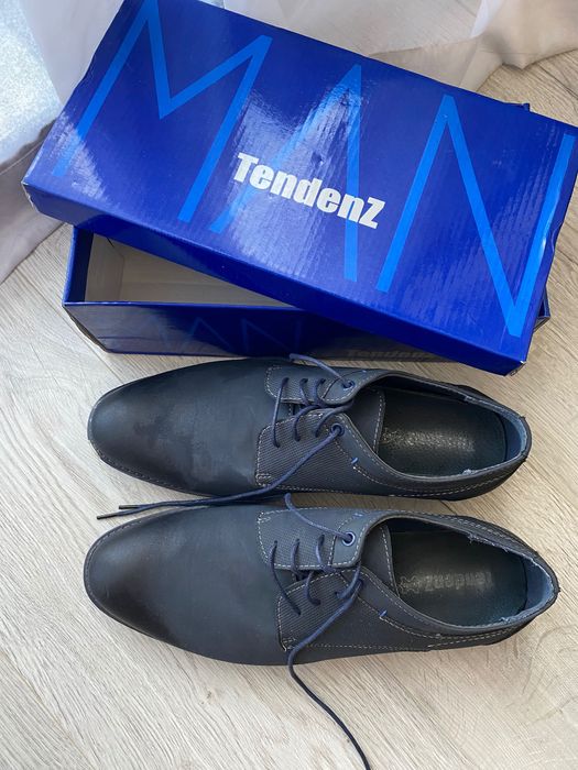 Официални мъжки обувки