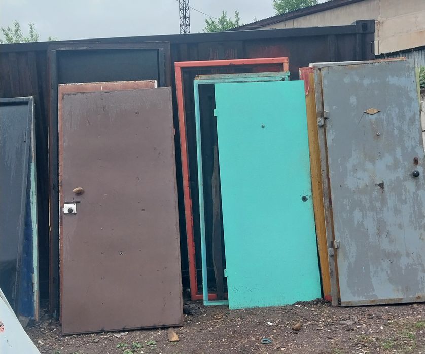 Двери Железные б/у