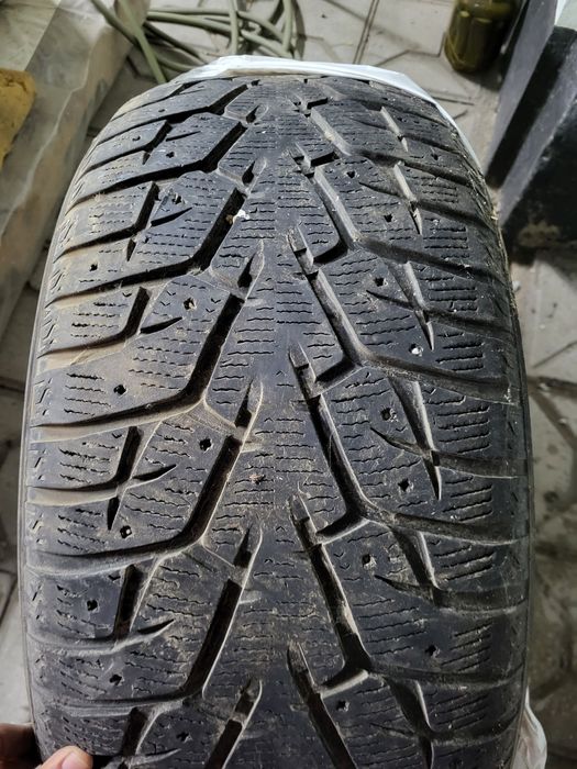 Шины зимные 285/50/20