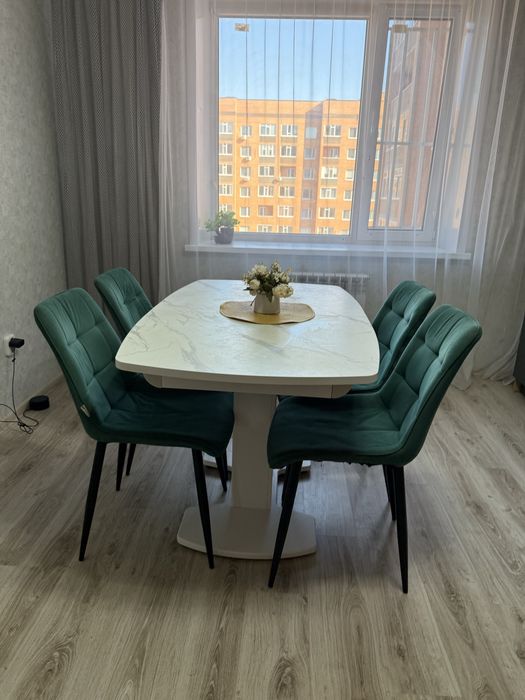 Стулья кухонные 4 штуки