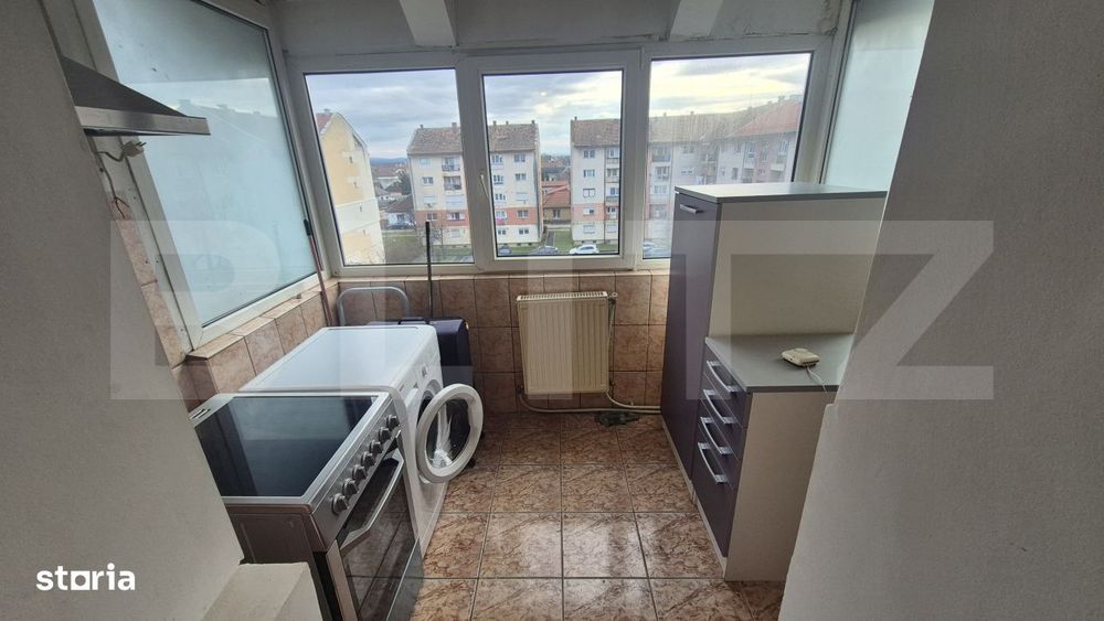 Apartament cu 3 camere de vanzare, 75.77 mp, cartierul Carpati 2