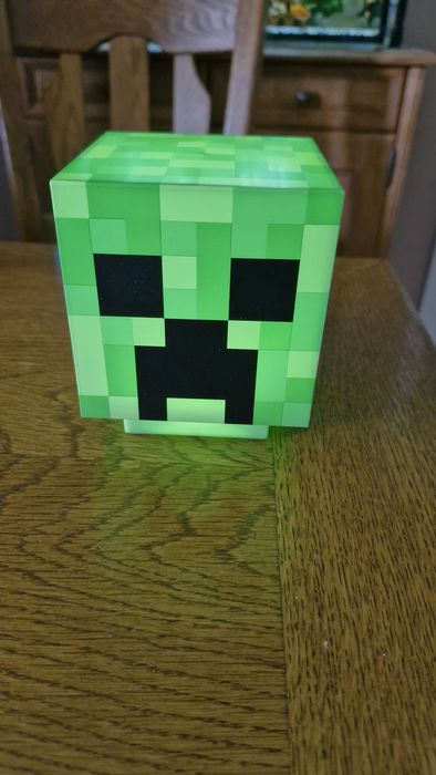 Чисто нова лампа Minecraft Creeper Icon Light със звук