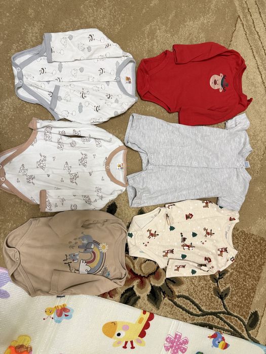 Продам детские вещи