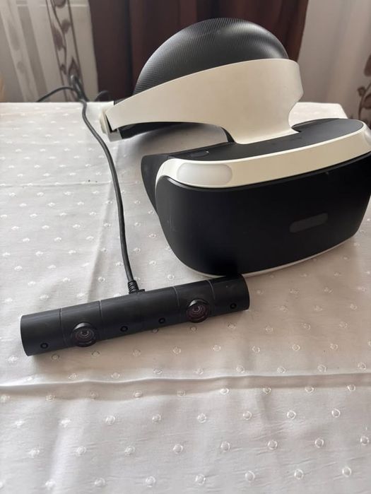 Vând ochelari VR pentru PS4