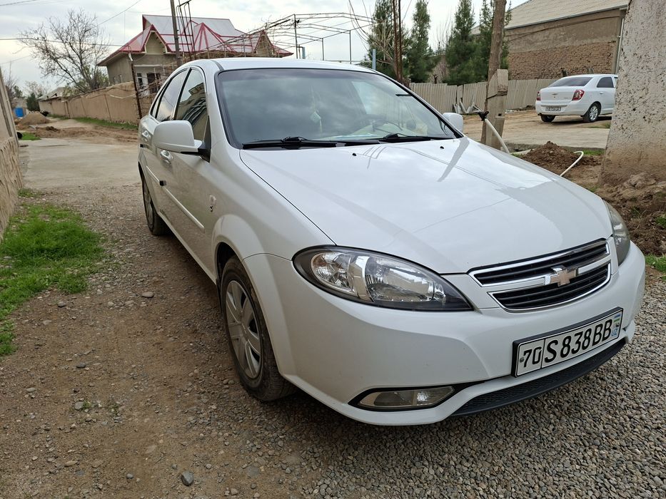 Жентра сотилади.