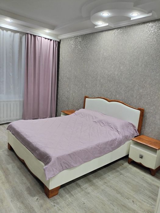 Сдам  2-х ком. квартиру в Центре.