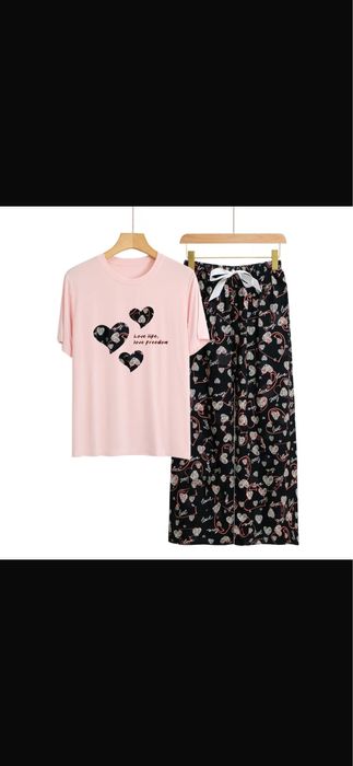 Двойки футболка со штанами