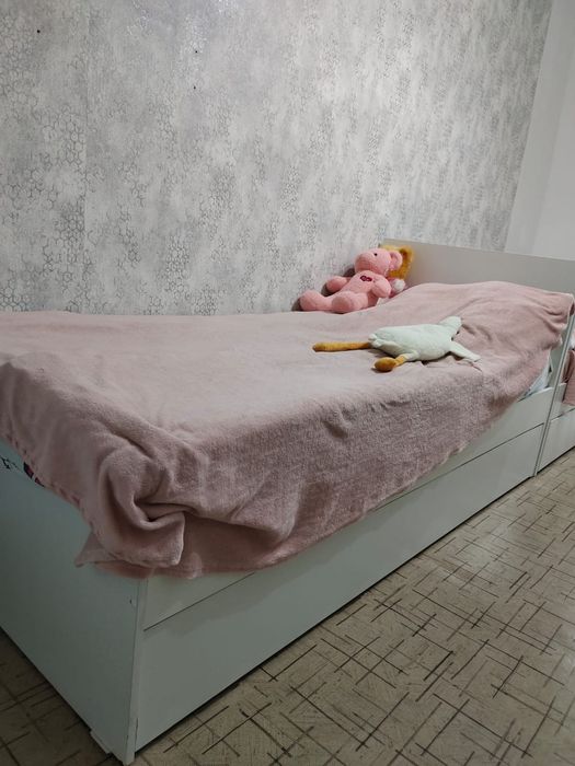 Кровать односпальные