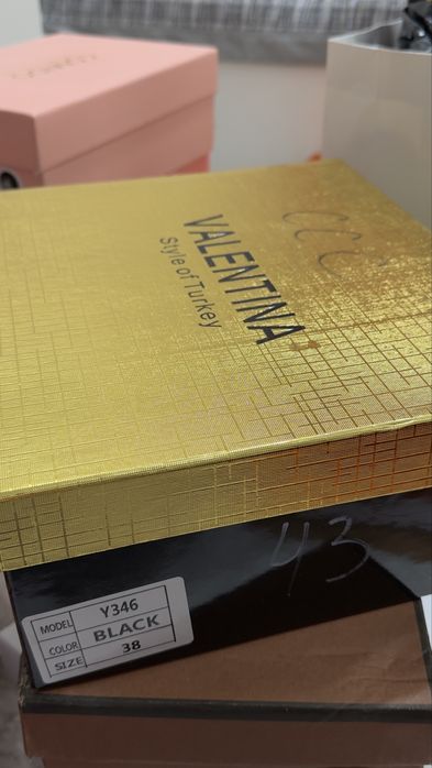 Продаю обуви обсалютно новые!