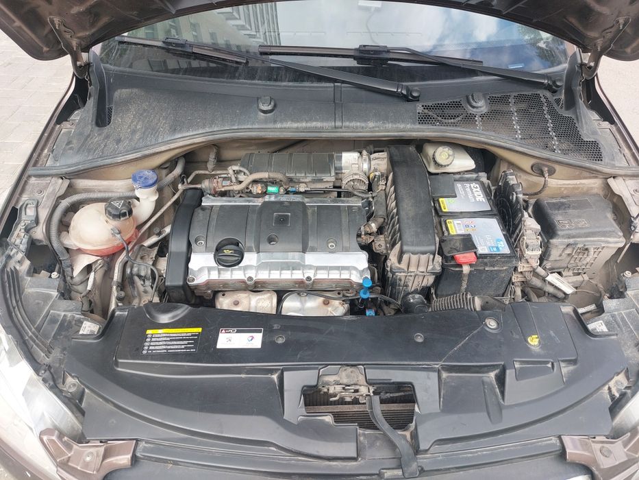Продам Пежо 301 1.6 автомат