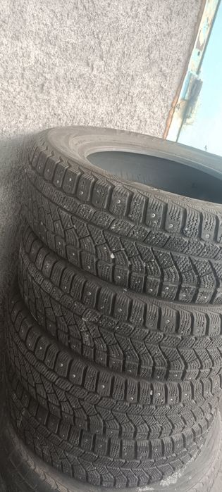 Резина зимняя и летние с дисками титаны